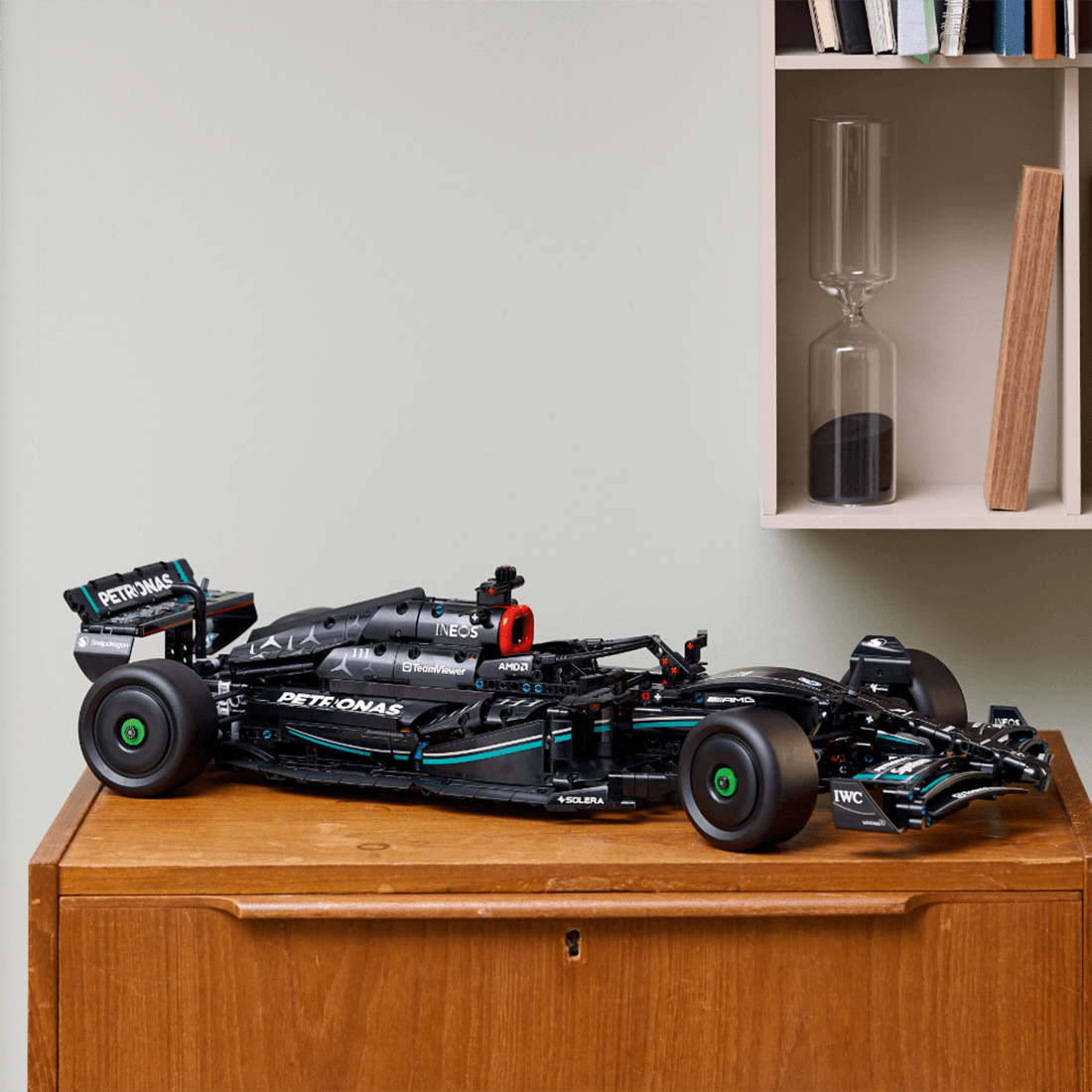 SET DE CONSTRUCCION MERCEDES AMG F1 W14 E PERFORMANCE